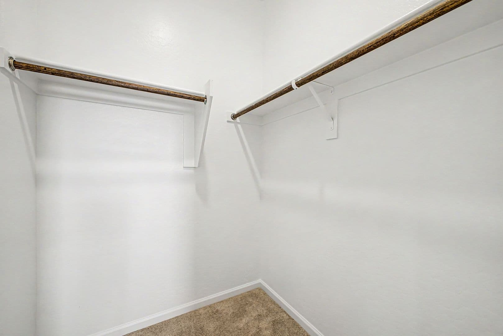Goodyear House: 18732 W Maplewood Dr