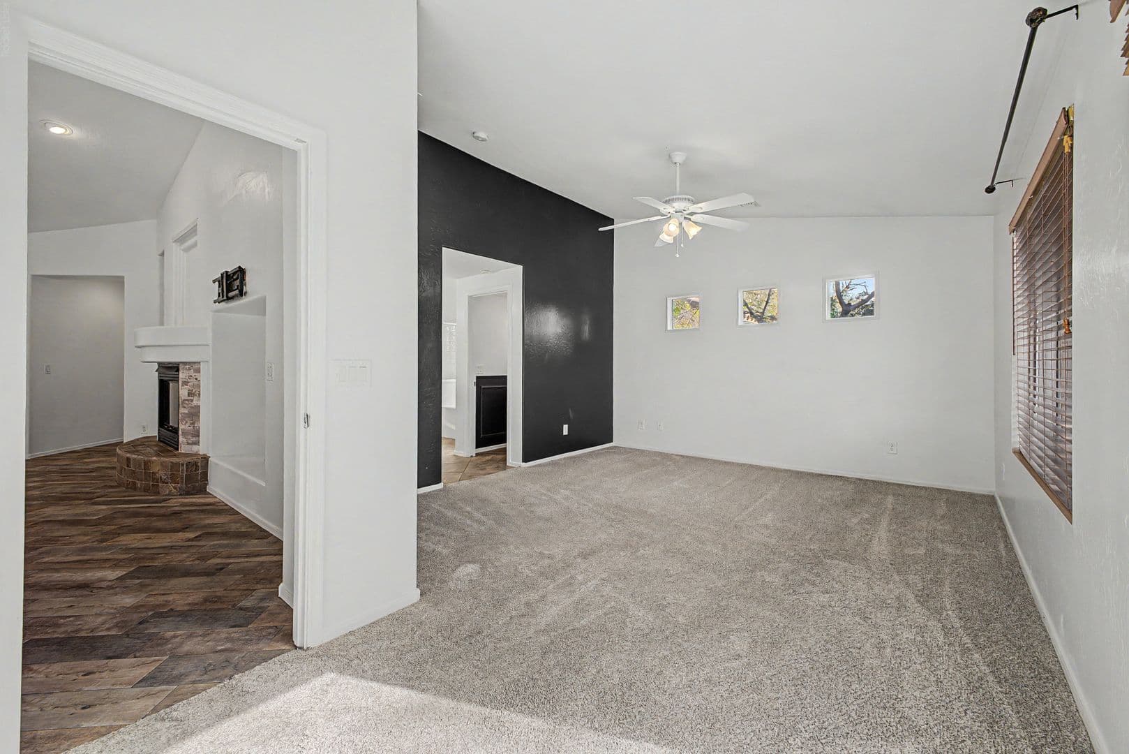 Avondale House: 614 S 111th Dr