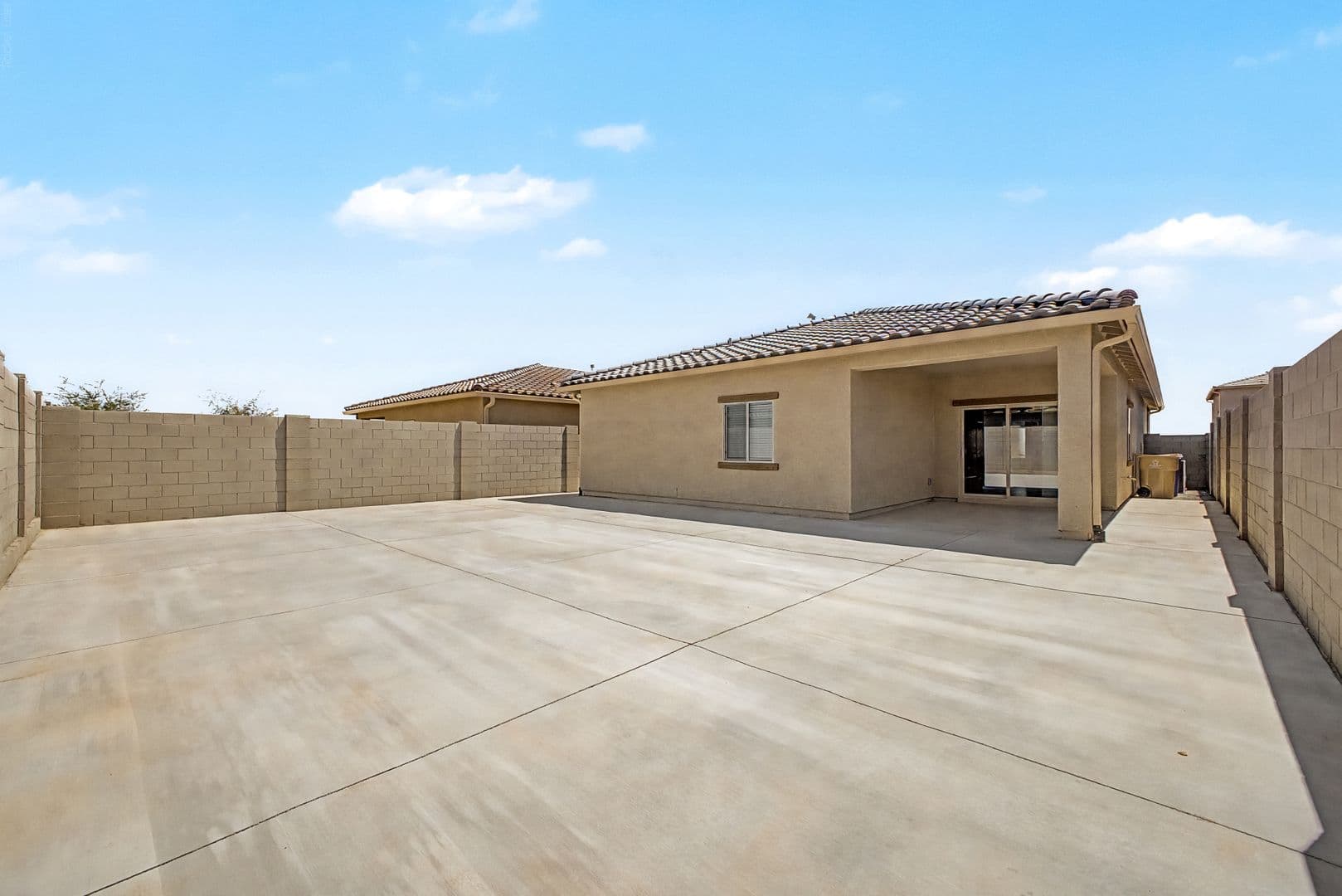 Buckeye House: 24564 W St Catherine Ave