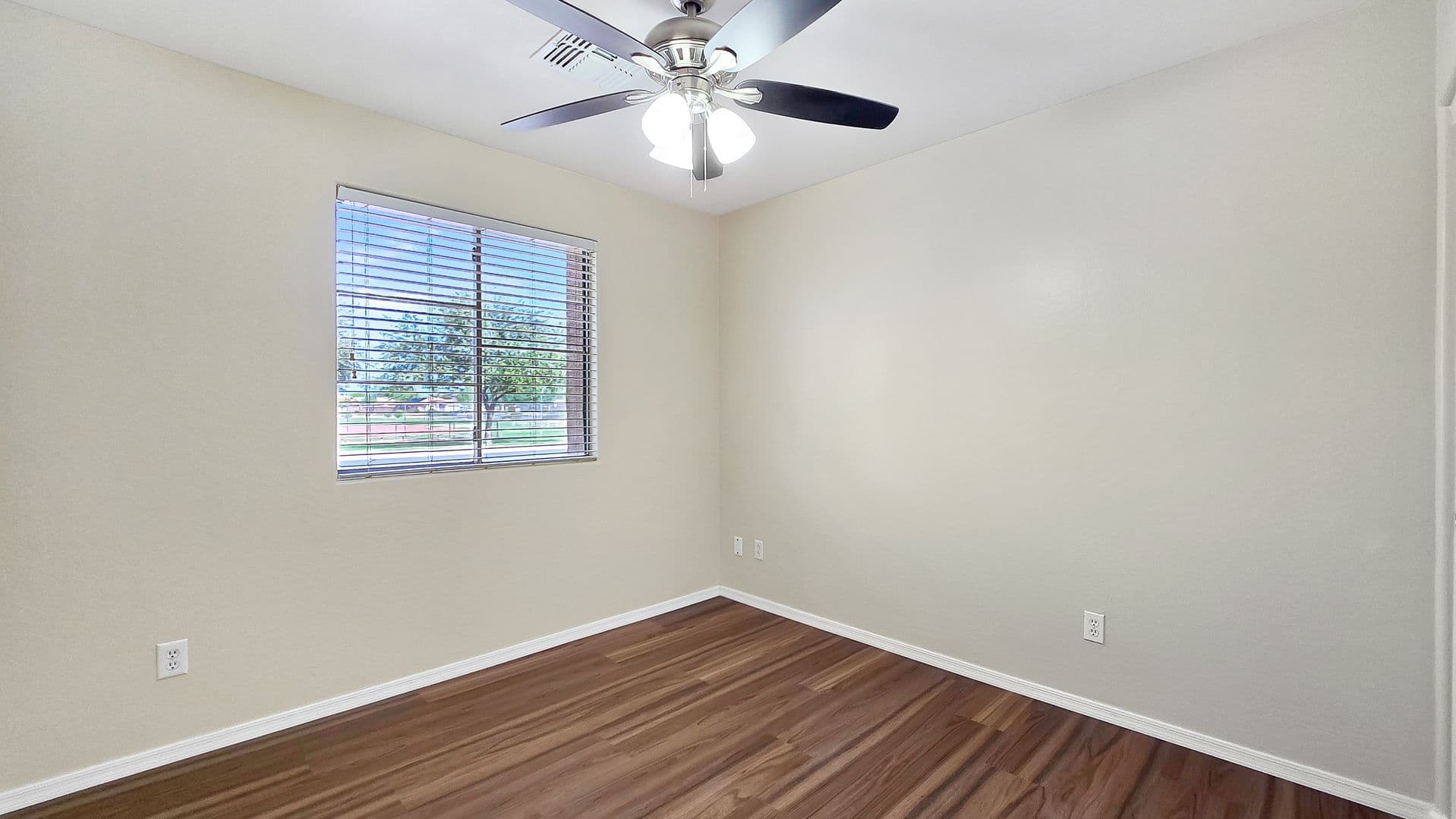 Goodyear House: 632 S 152nd Lane