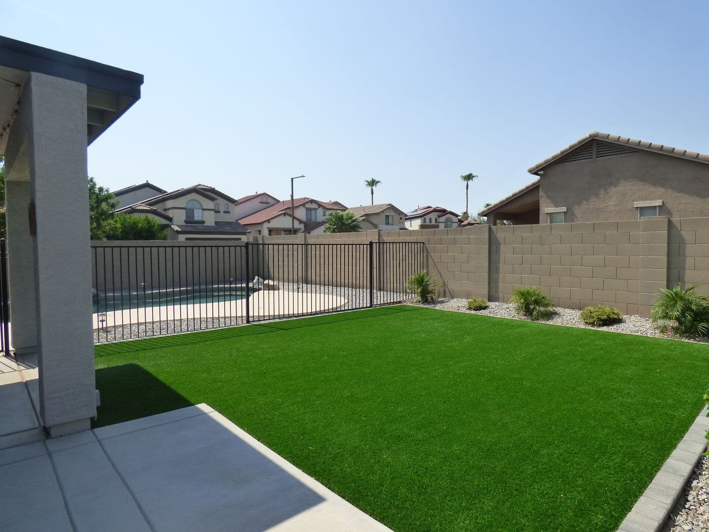 Surprise House: 17282 W Elm St