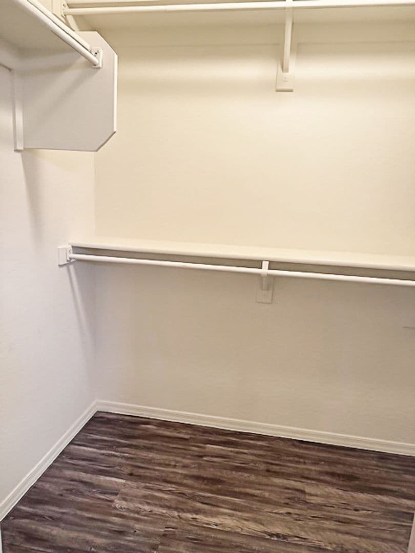 Surprise House: 13410 W Watson Lane