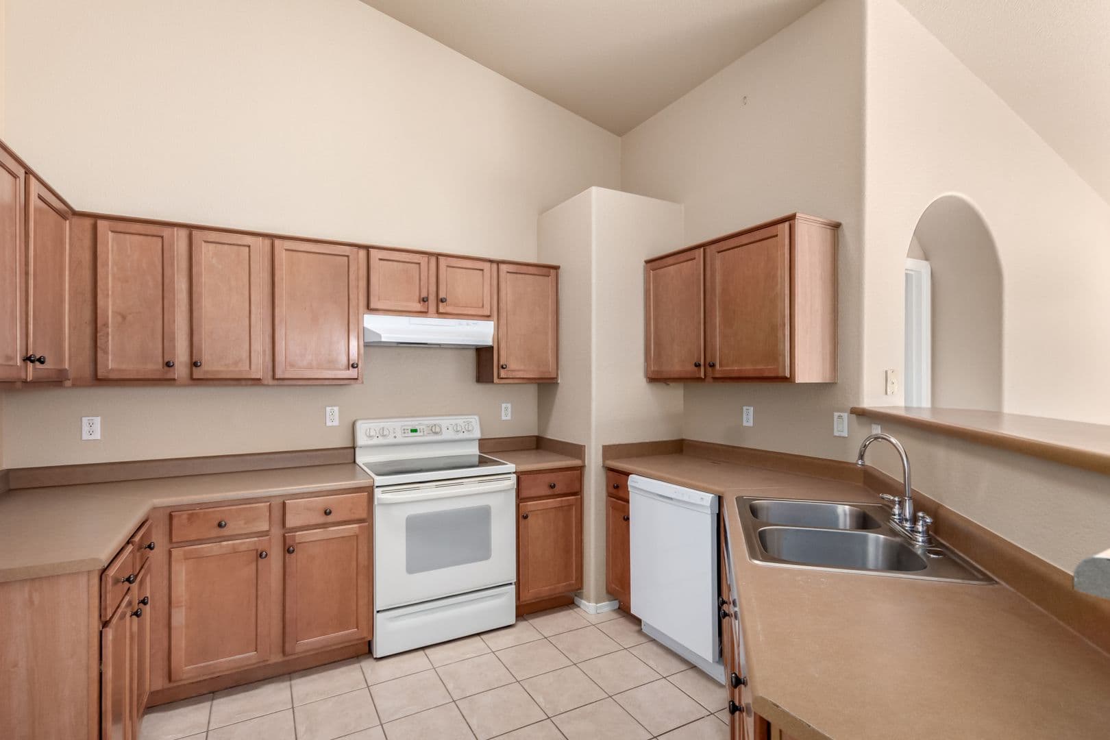 Buckeye House: 1621 E Ash Ave