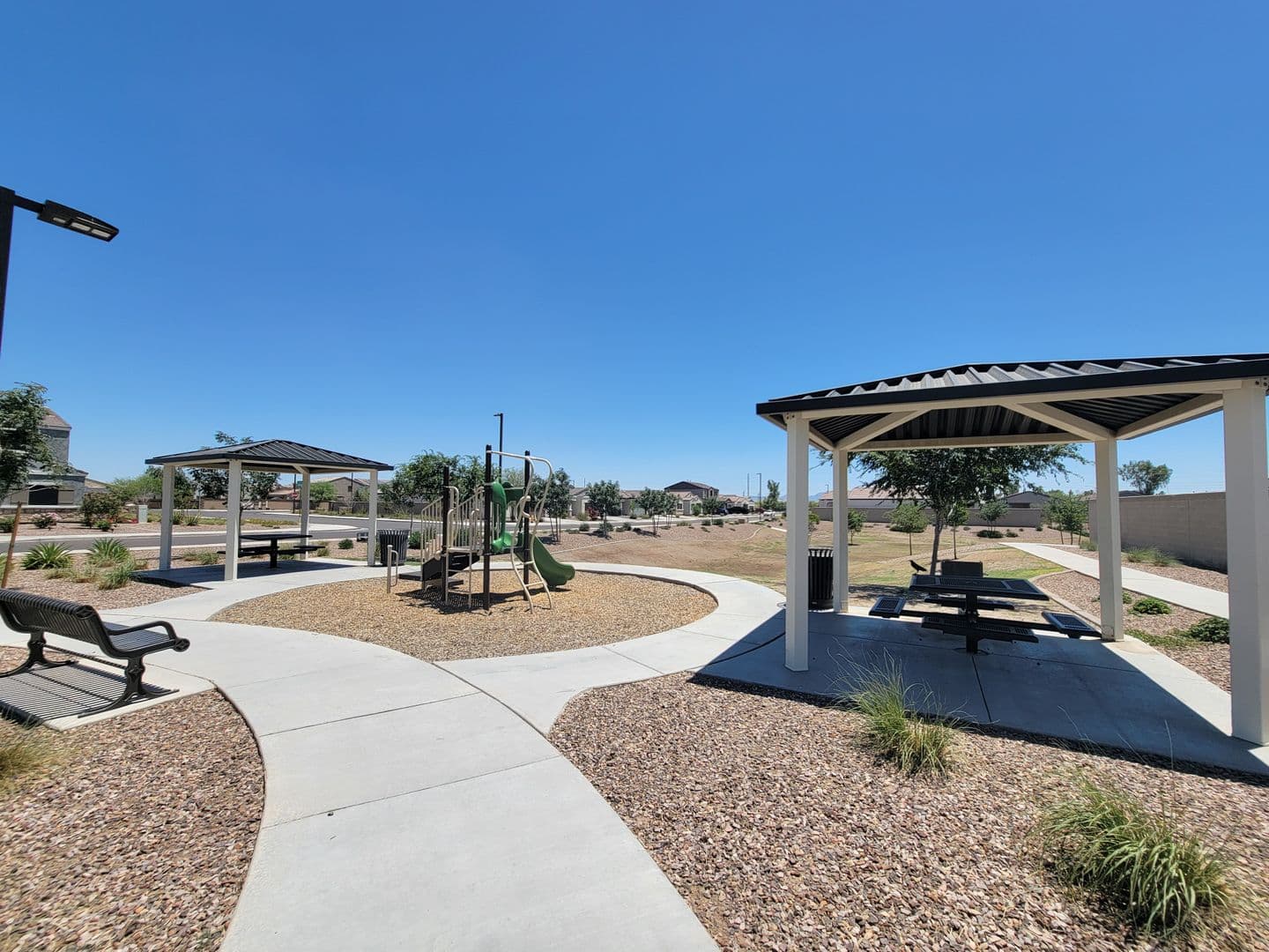 Glendale House: 12736 W Midway Ave