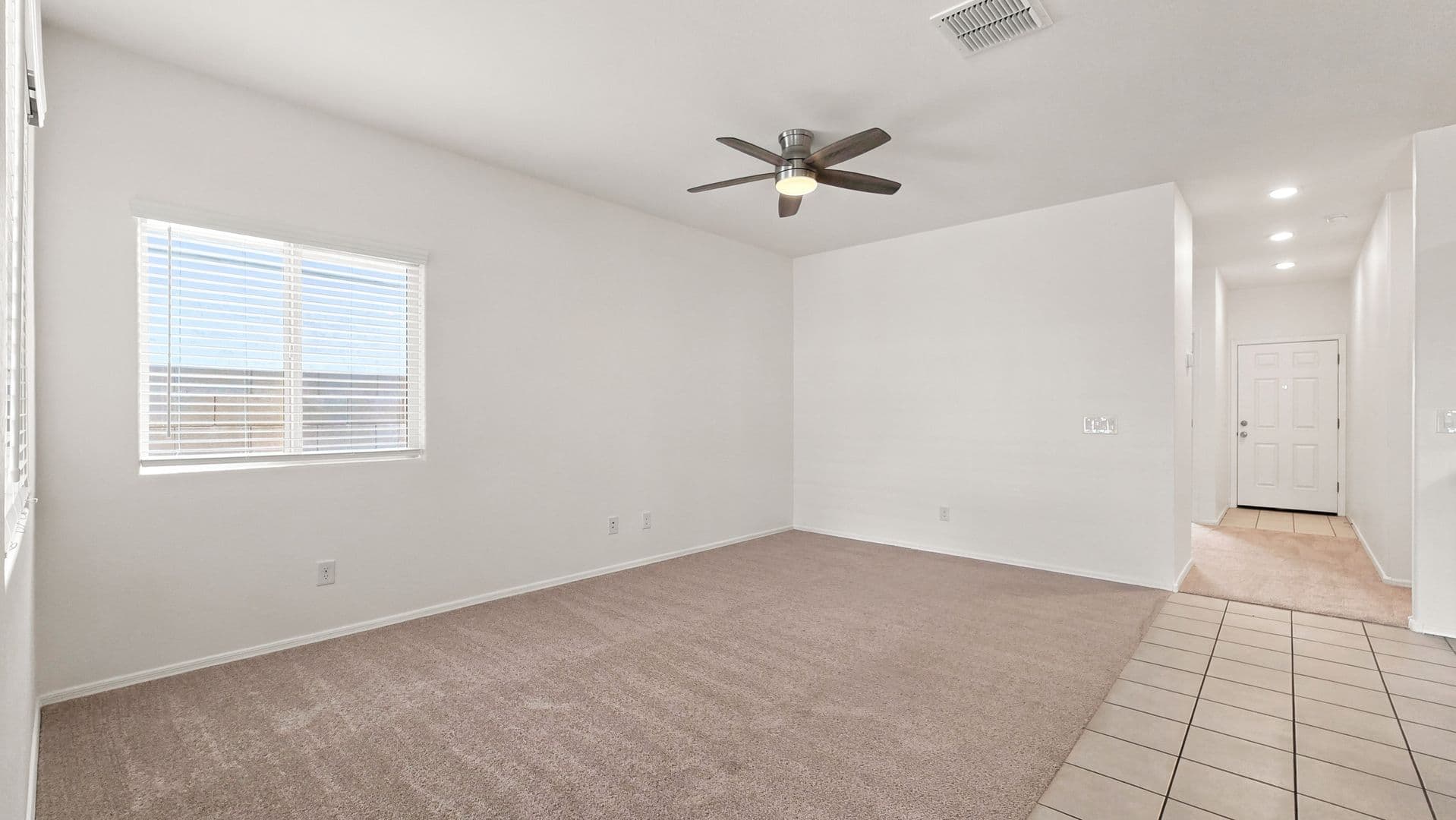 Glendale House: 12736 W Midway Ave