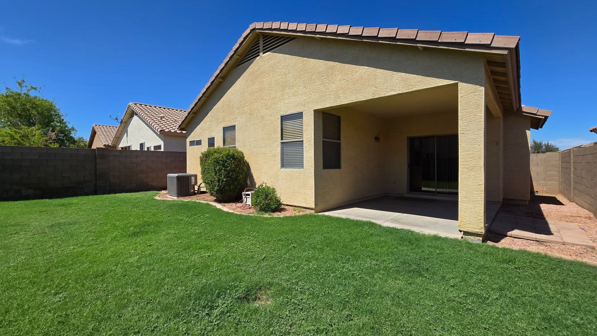 Litchfield Park House: 12523 W Estero Ln