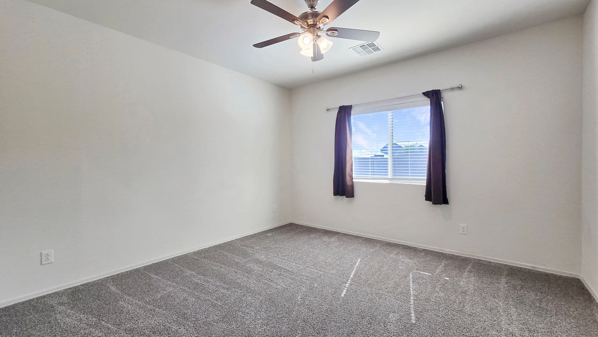 Buckeye House: 5074 S 251St Dr