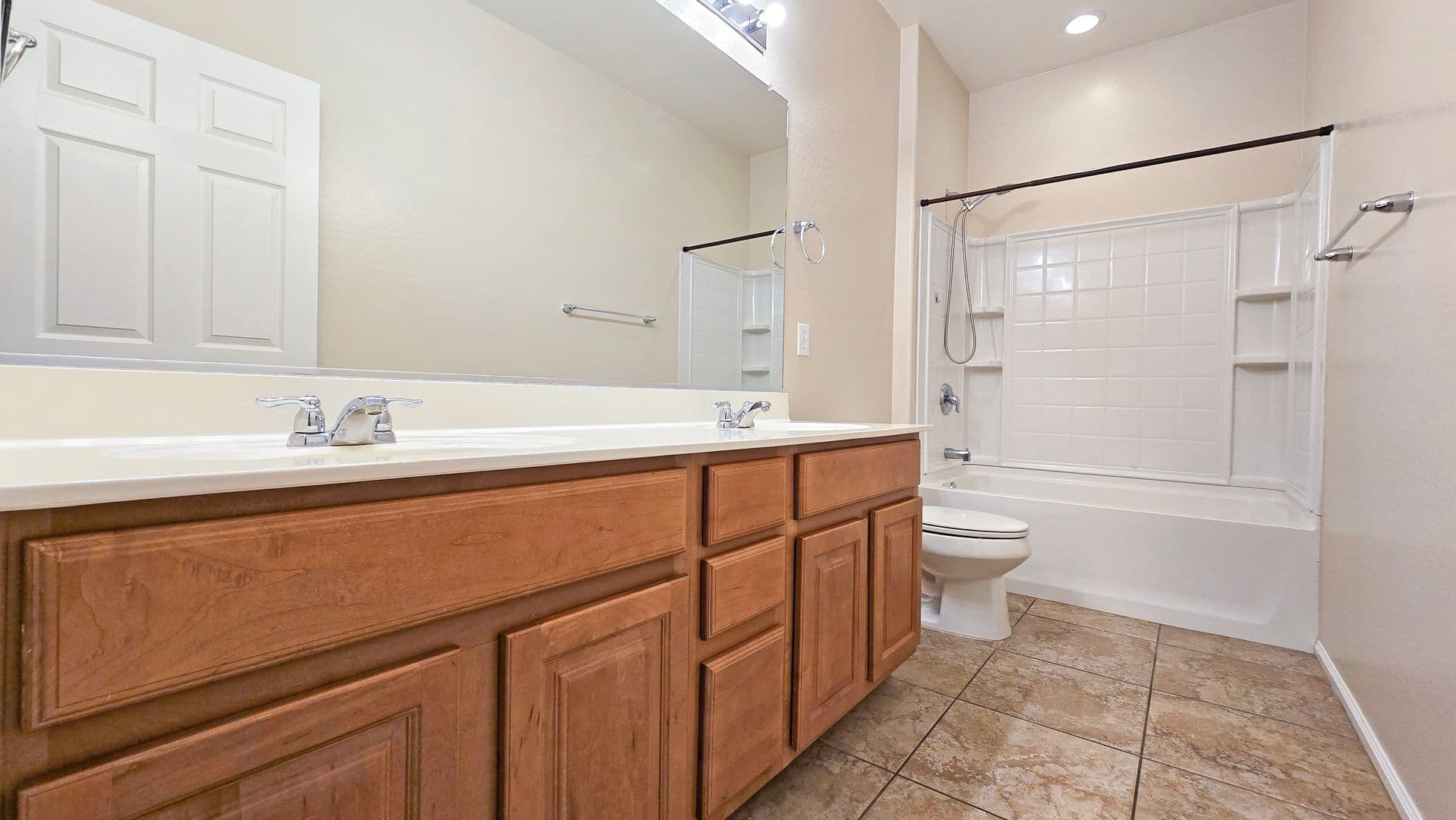 Goodyear House: 617 S 165th Ave