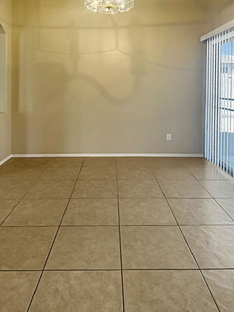 Surprise House: 13410 W Watson Lane