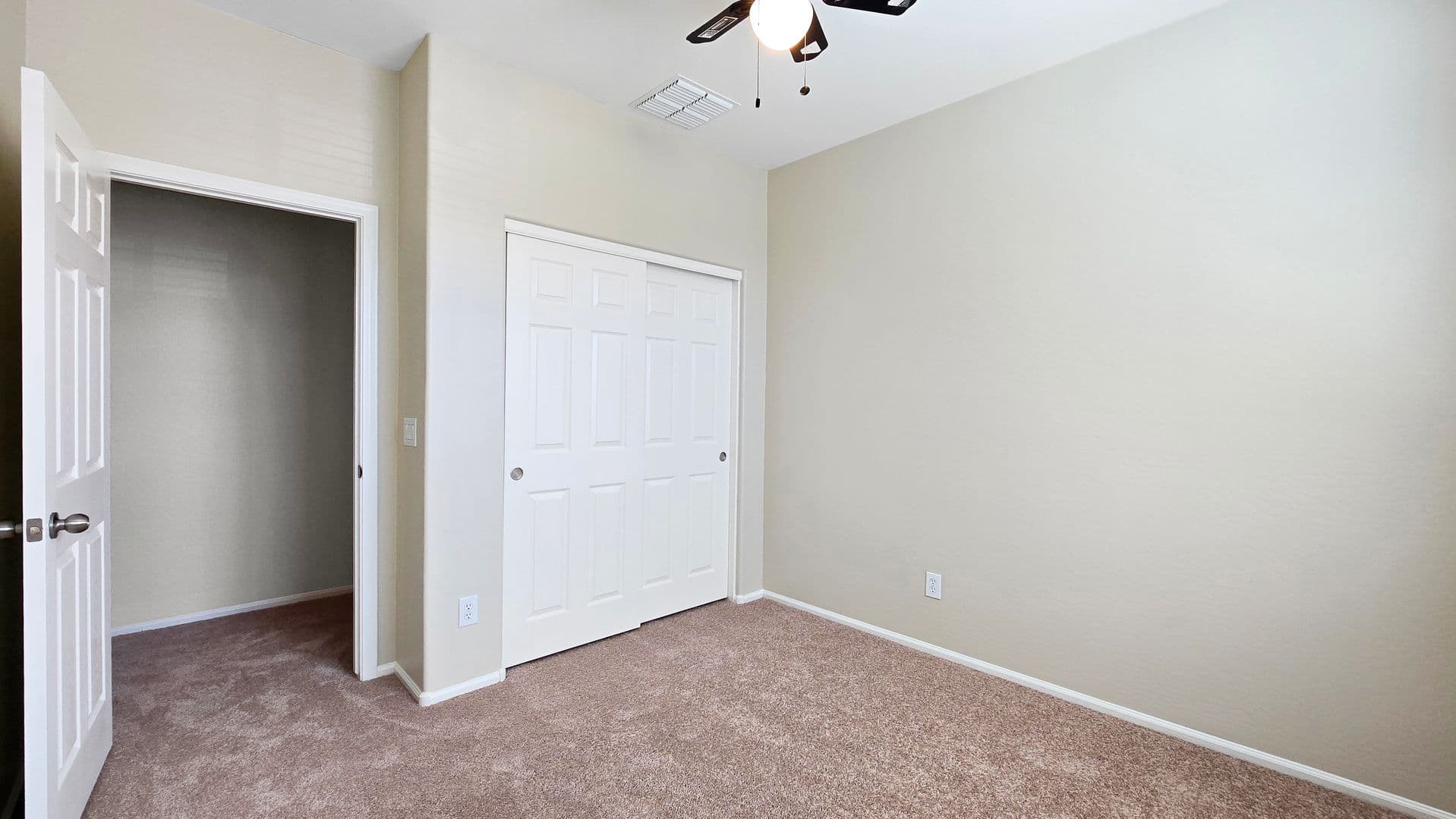 Goodyear House: 617 S 165th Ave