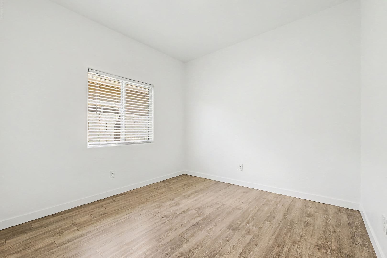 Buckeye House: 24564 W St Catherine Ave