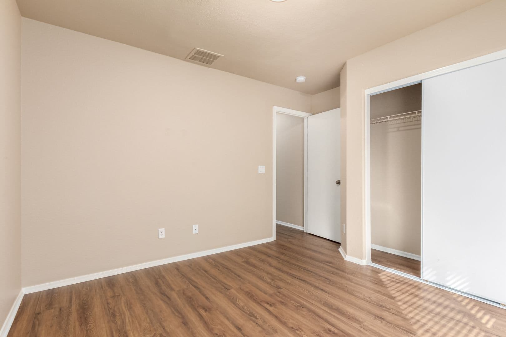Buckeye House: 1621 E Ash Ave