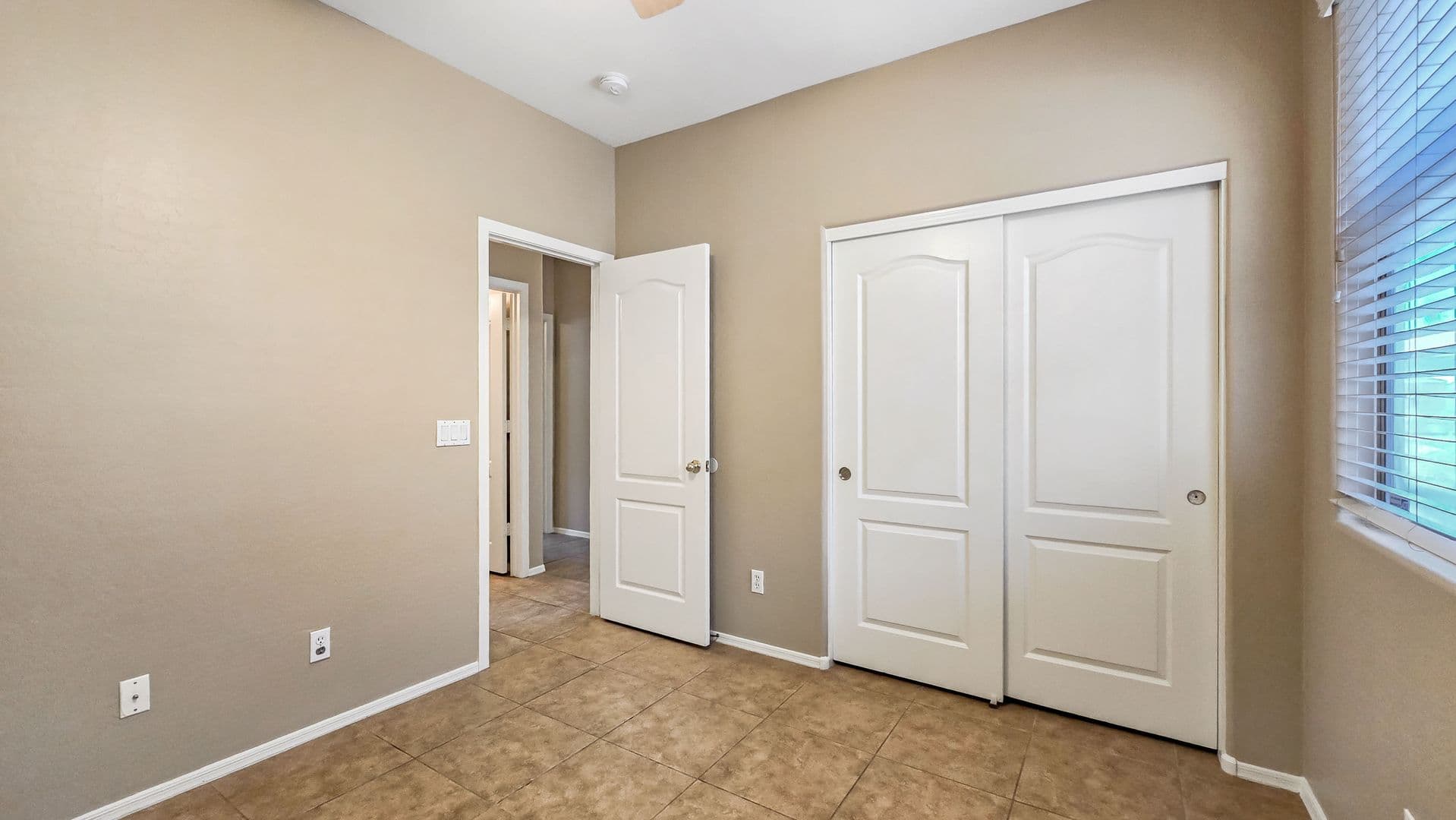 Litchfield Park House: 12523 W Estero Ln
