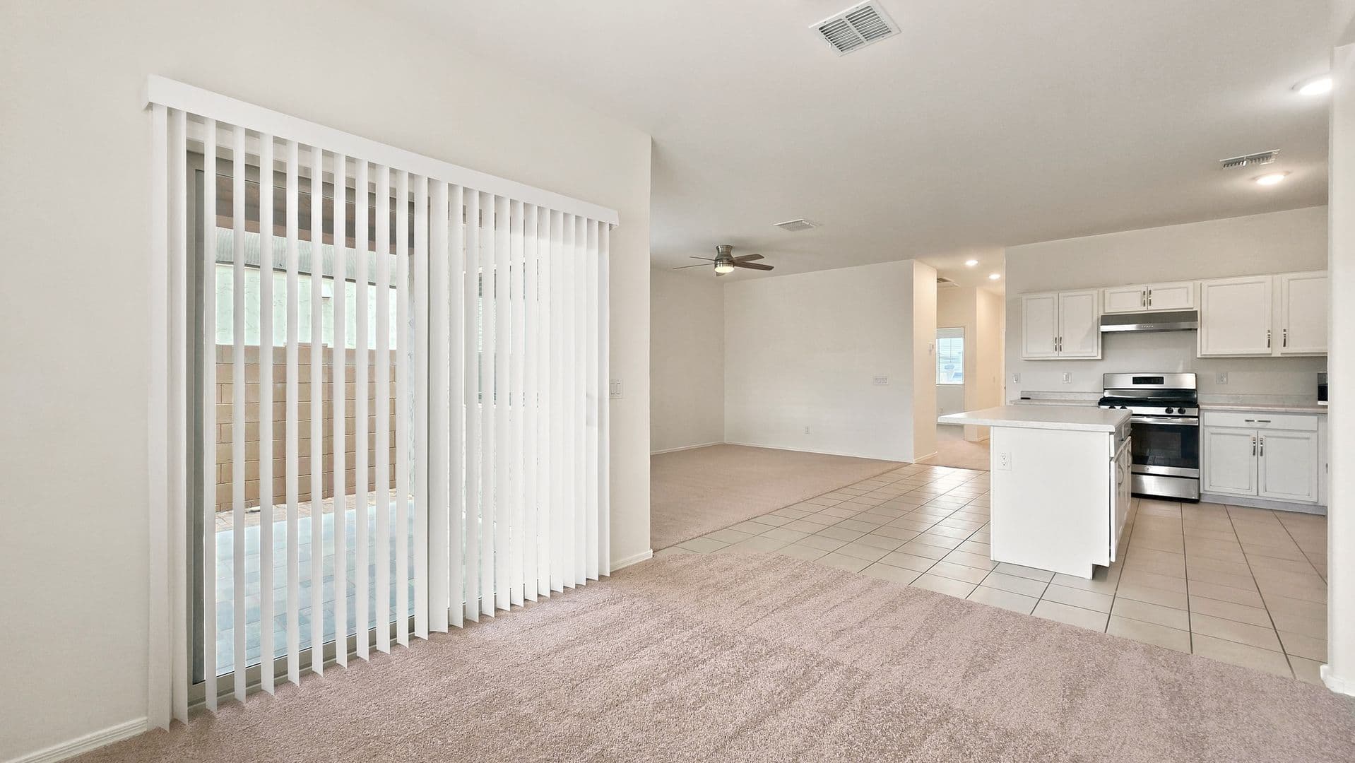 Glendale House: 12736 W Midway Ave