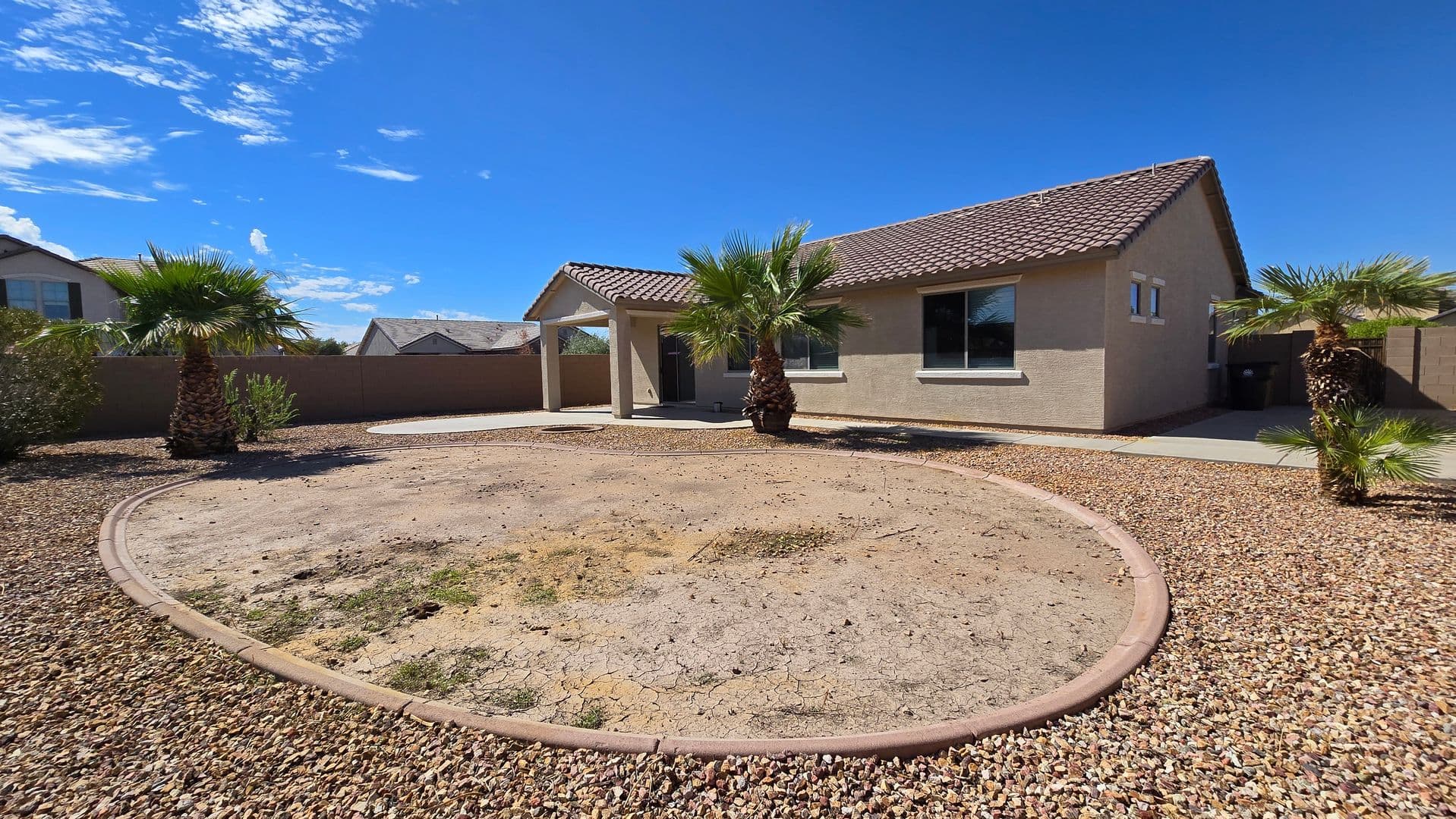 Goodyear House: 617 S 165th Ave