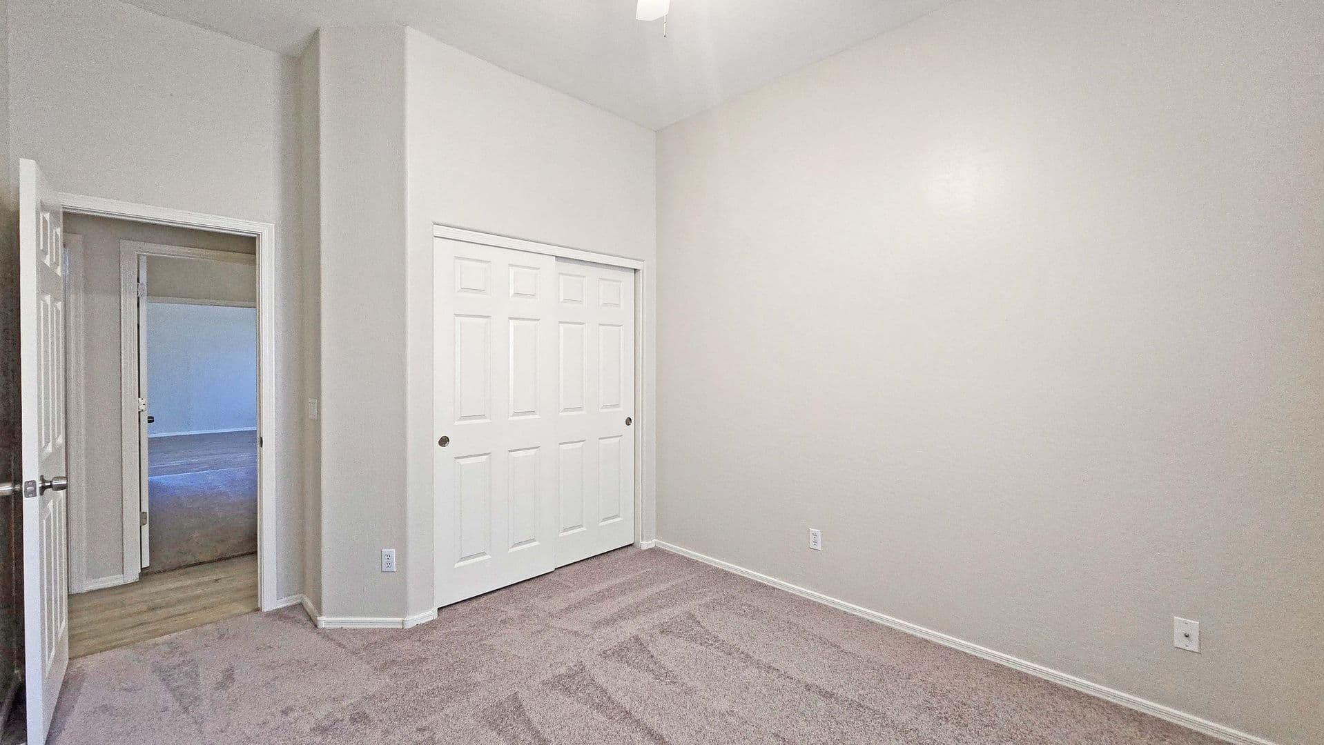 Goodyear House: 13588 W Alvarado Dr