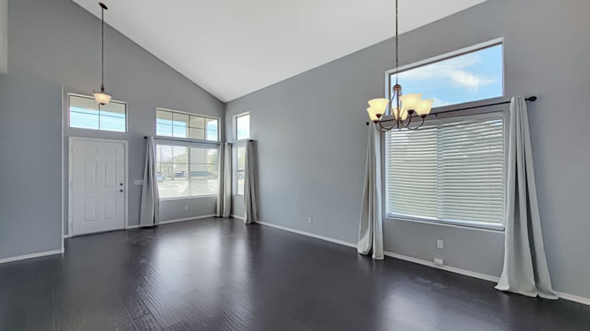 Surprise House: 17282 W Elm St