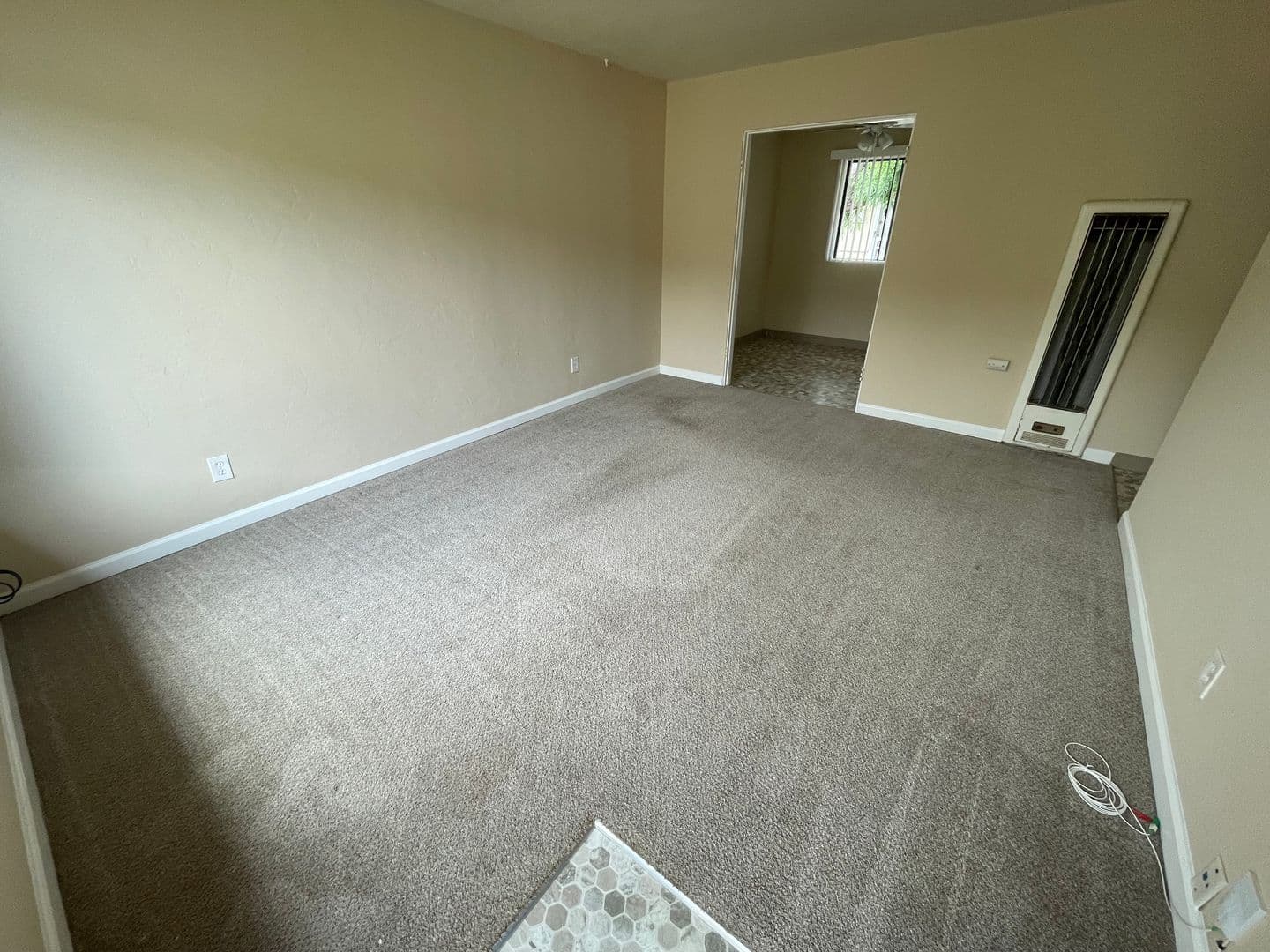 SAN DIEGO Apartment: 4837-4847 1/2 CORONADO AVENUE