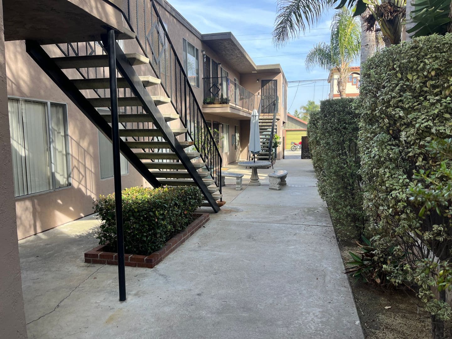 SAN DIEGO Apartment: 4874 SANTA CRUZ AVENUE #1-9