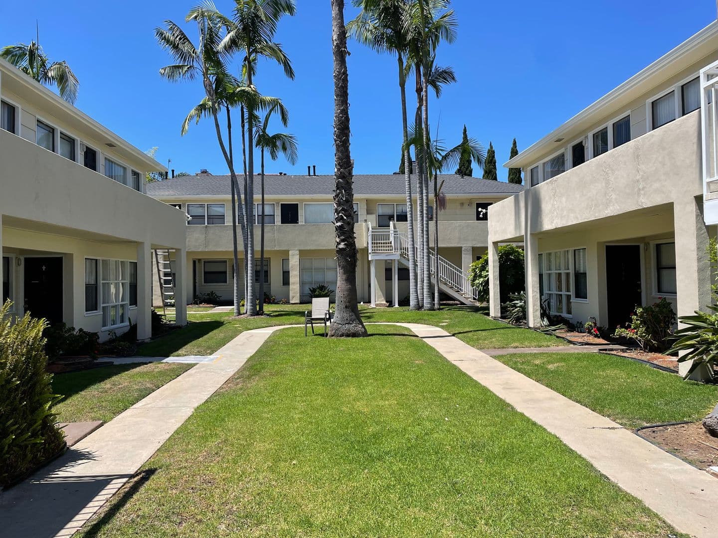 SAN DIEGO Apartment: 1518-1540 ROSECRANS & 3015-3025 INGELOW STREET