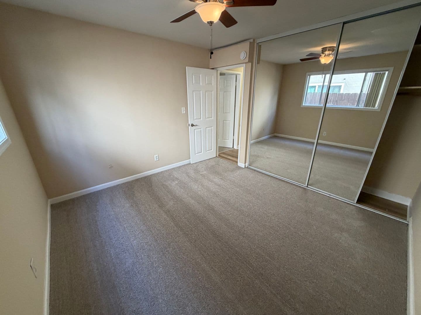 SAN DIEGO Apartment: 4874 SANTA CRUZ AVENUE #1-9