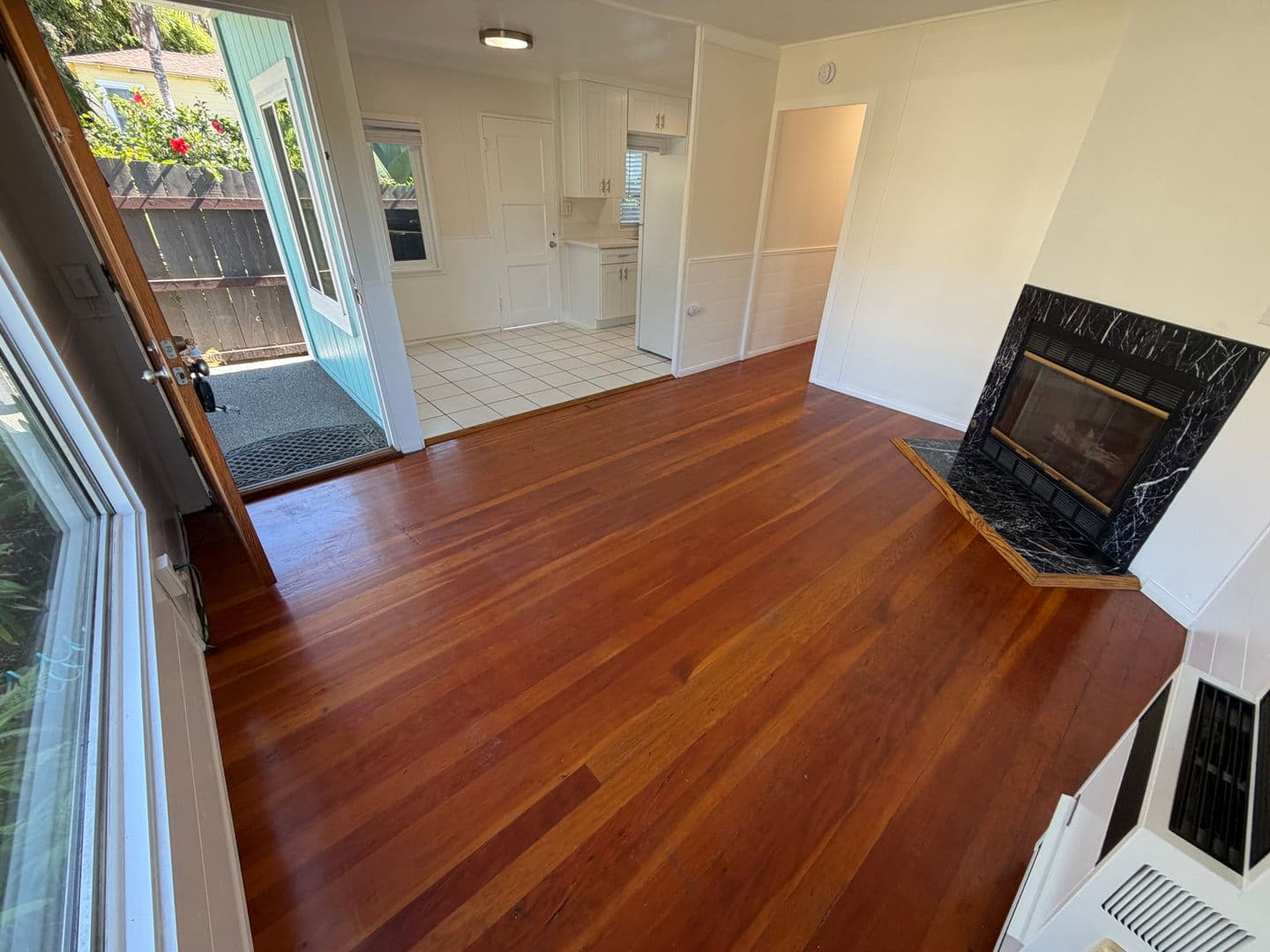 San Diego House: 4637 Pescadero Avenue