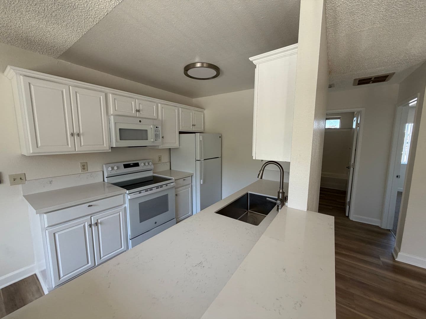 SAN DIEGO Apartment: 4231-4241 VOLTAIRE STREET