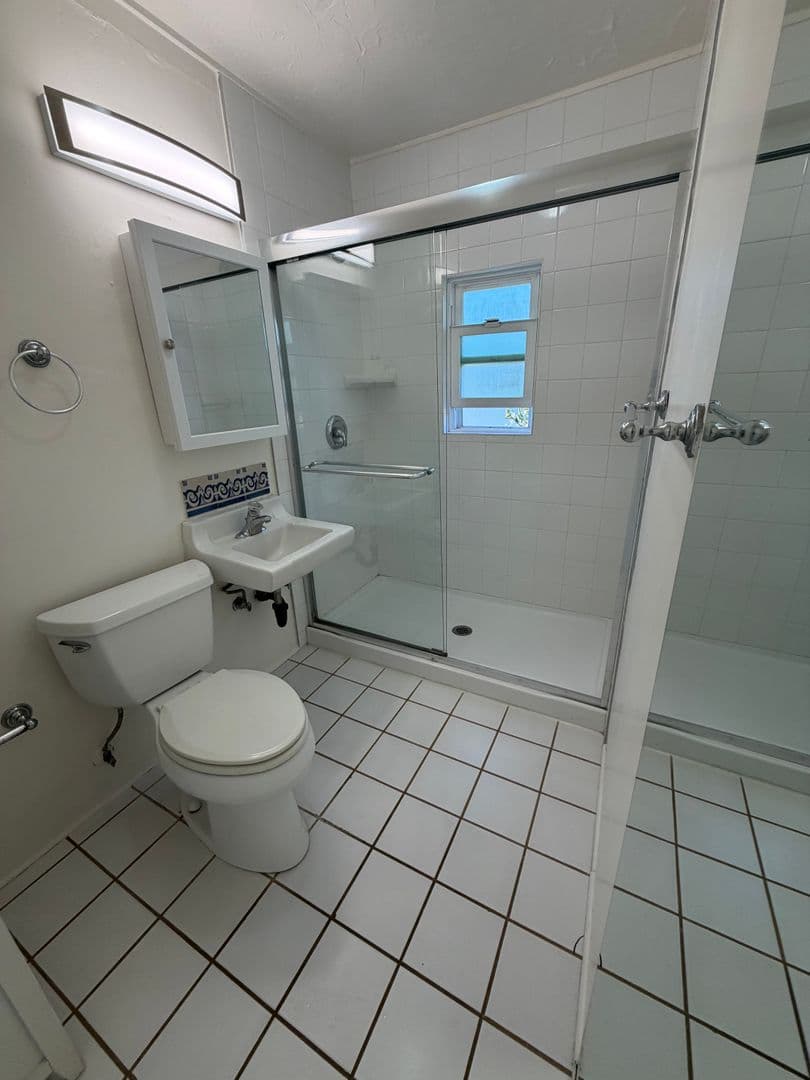 San Diego House: 4637 Pescadero Avenue