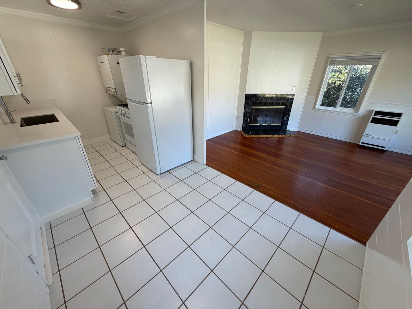 San Diego House: 4637 Pescadero Avenue