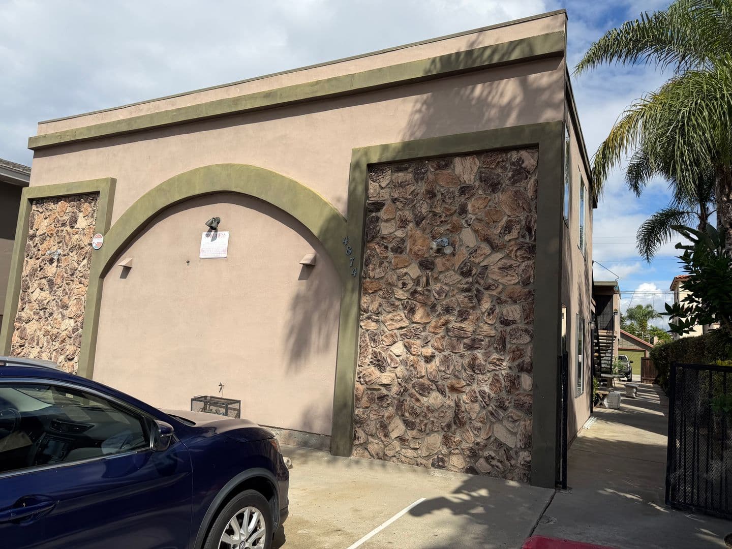 SAN DIEGO Apartment: 4874 SANTA CRUZ AVENUE #1-9