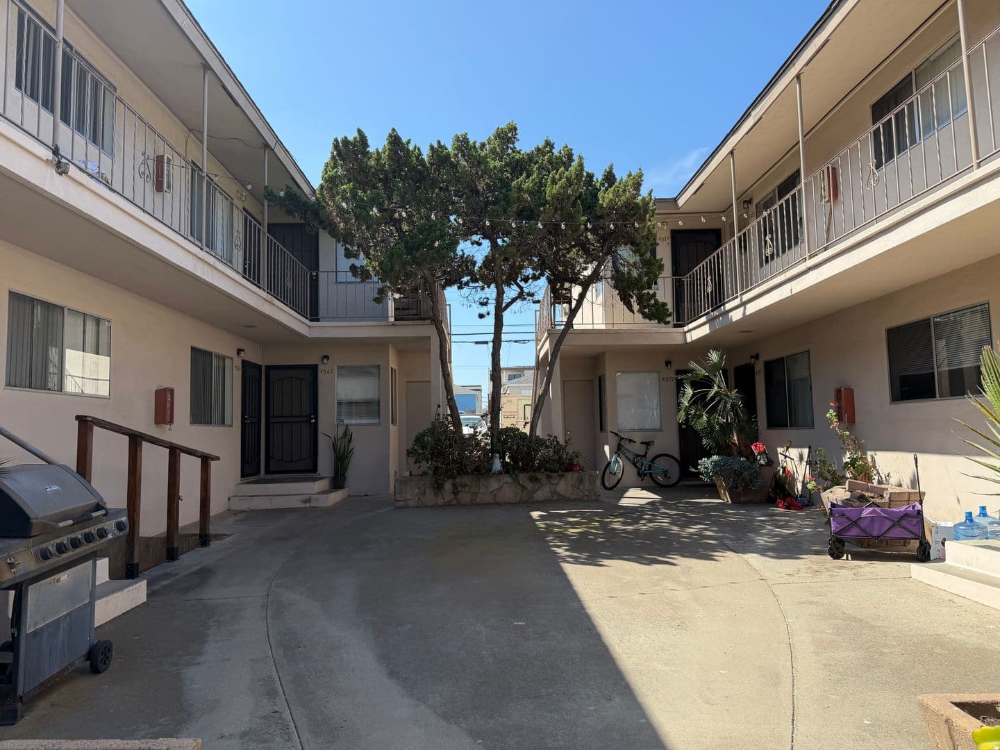 SAN DIEGO Apartment: 4363-4367.5 MENTONE ST