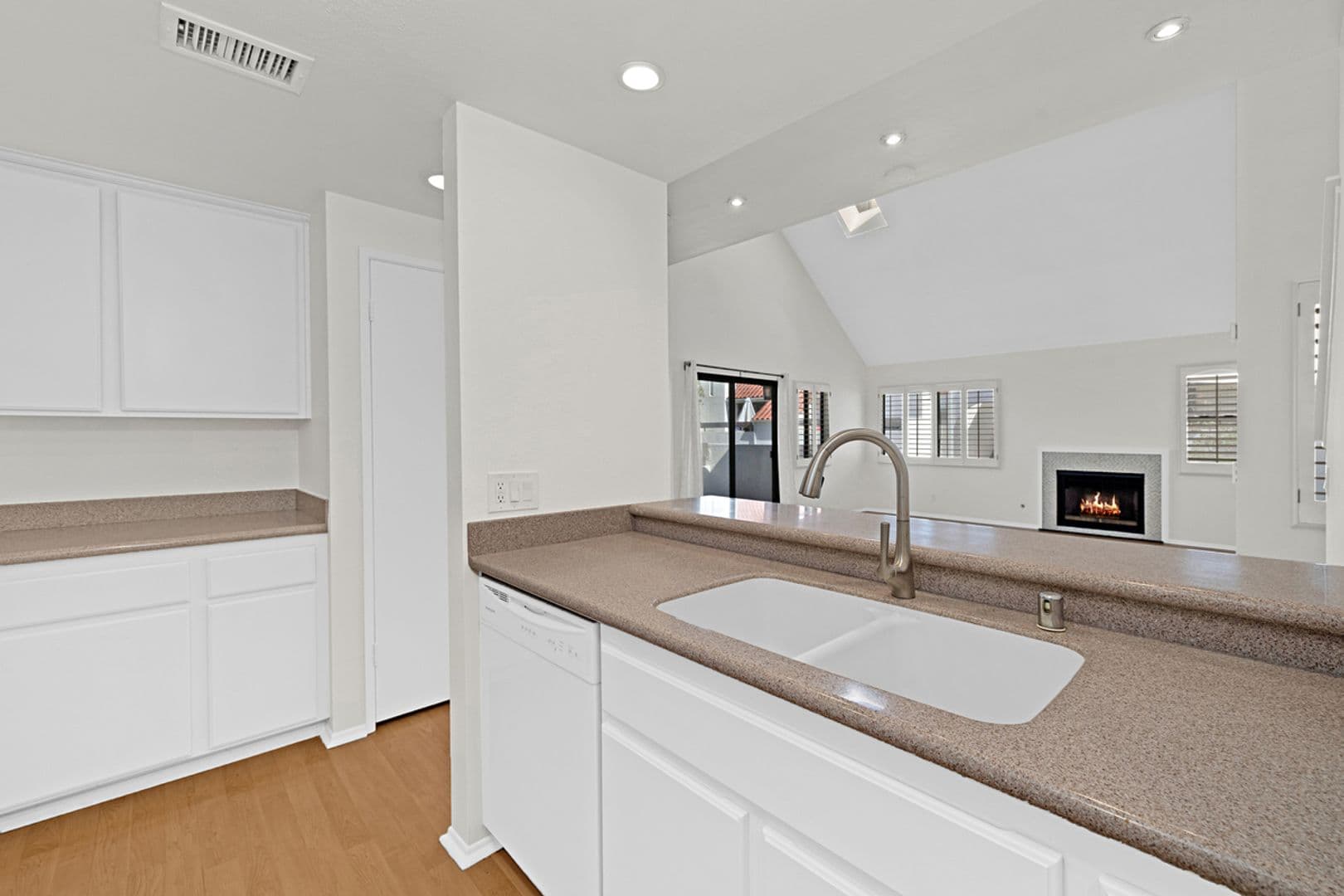 SAN DIEGO House: 701 KETTNER BLVD UNIT 222