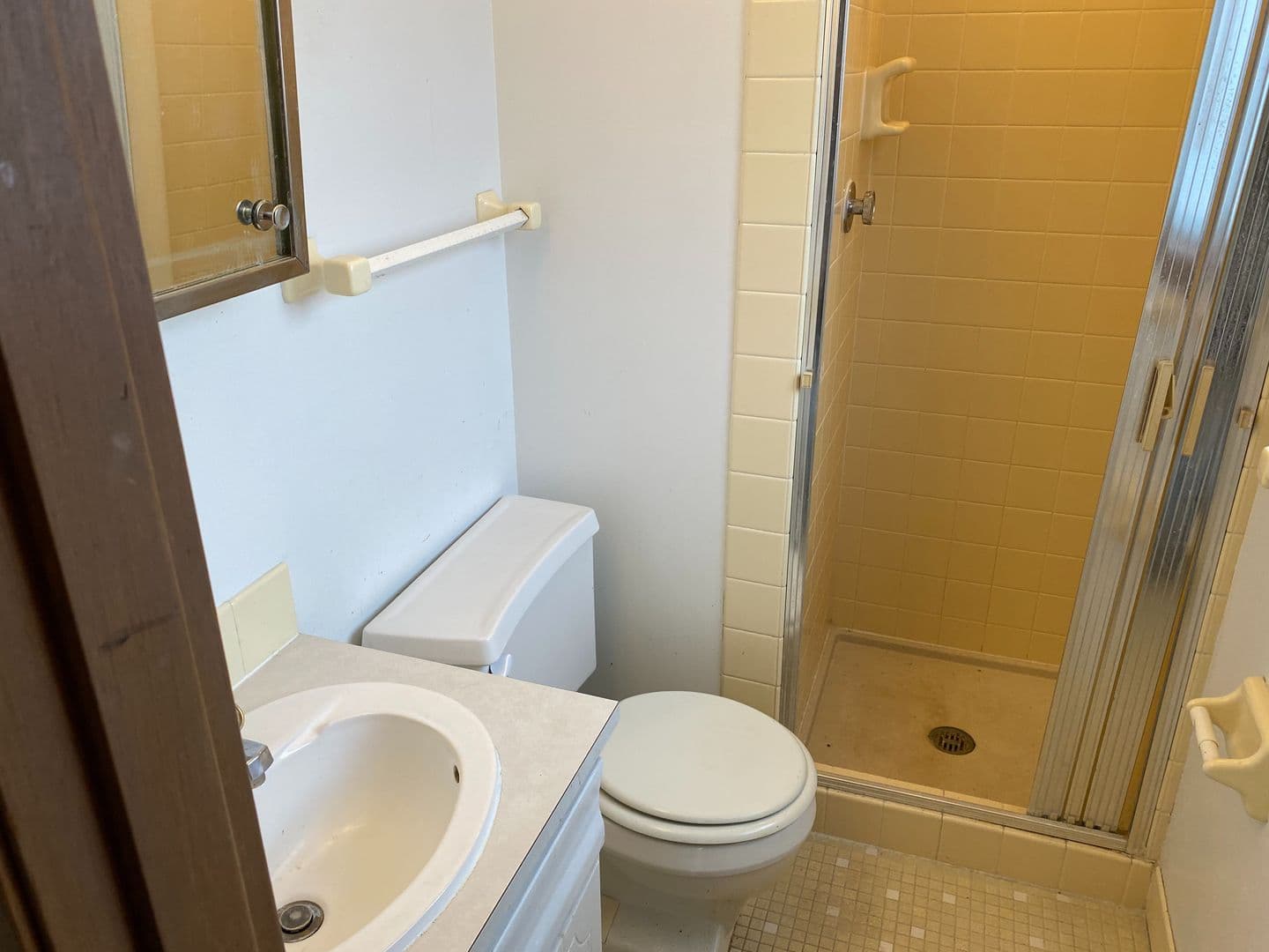 Rochester Apartment: 417-423 27th ST NE