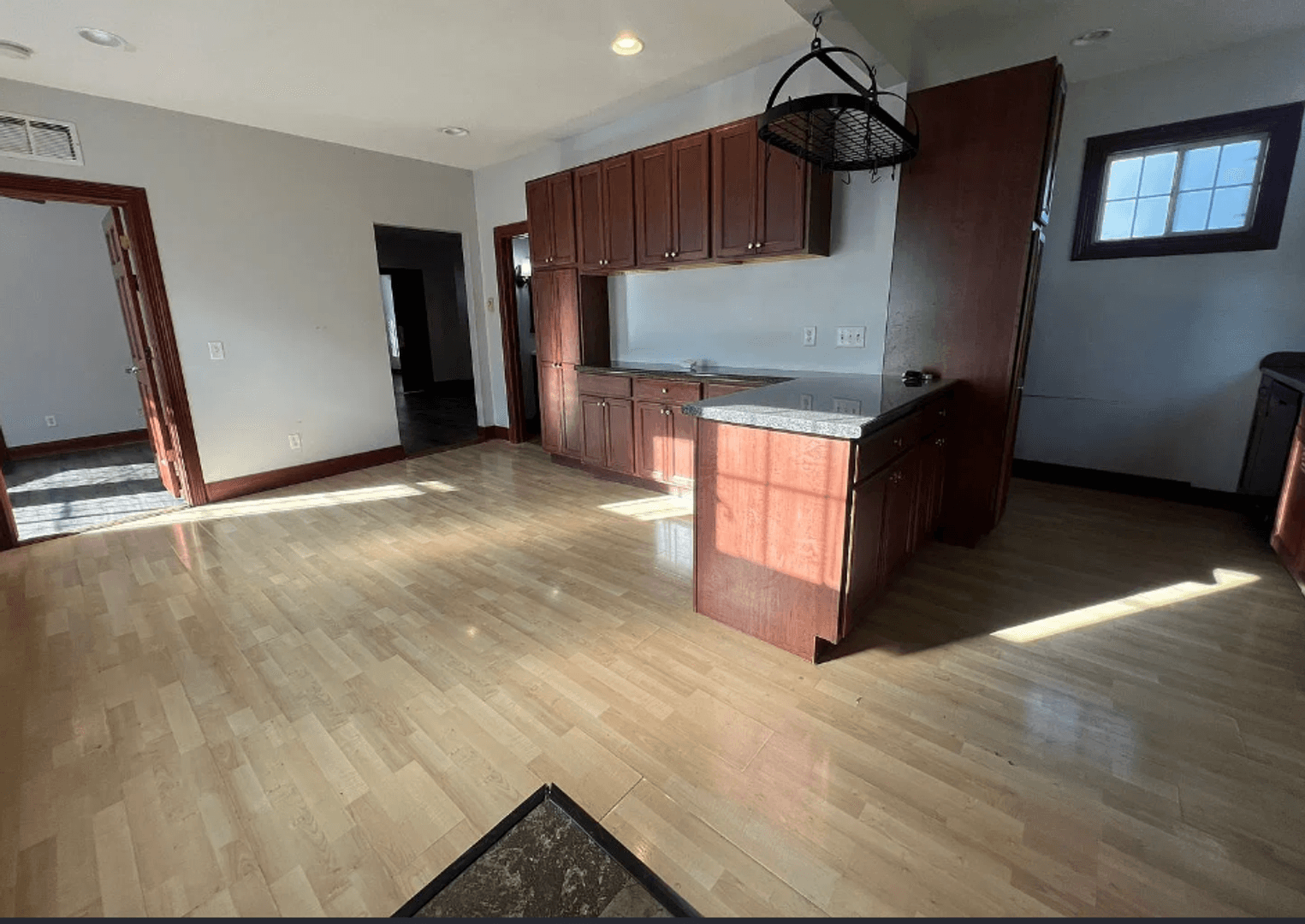 Rochester Apartment: 715 E Center ST