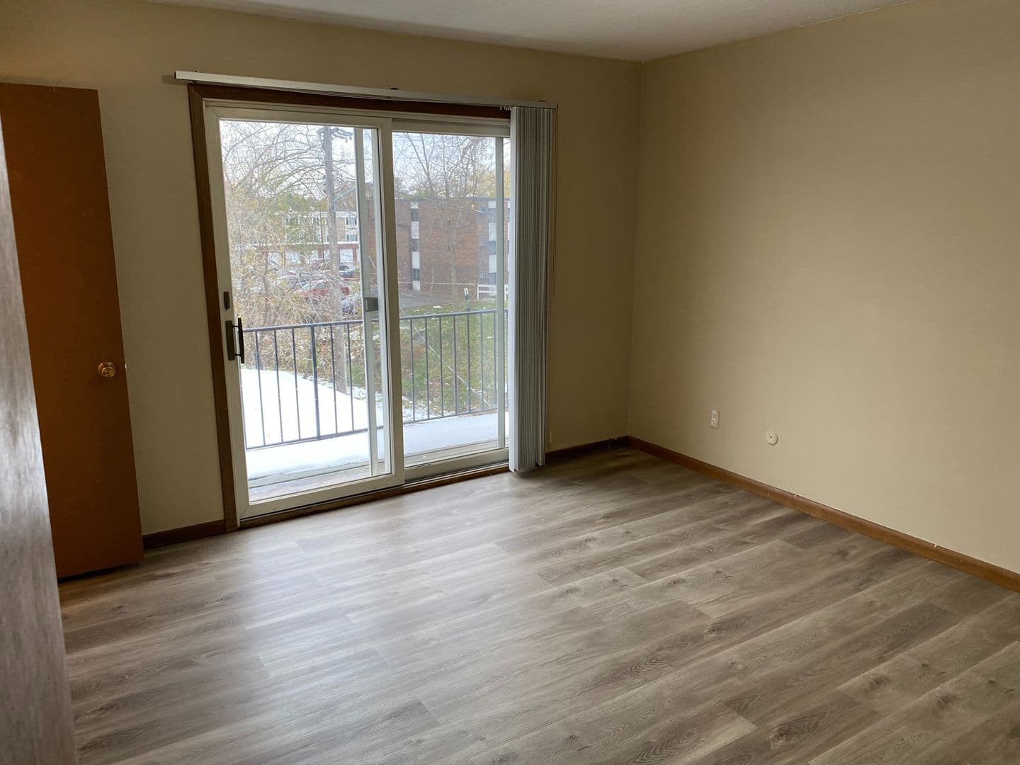 Rochester Apartment: 417-423 27th ST NE