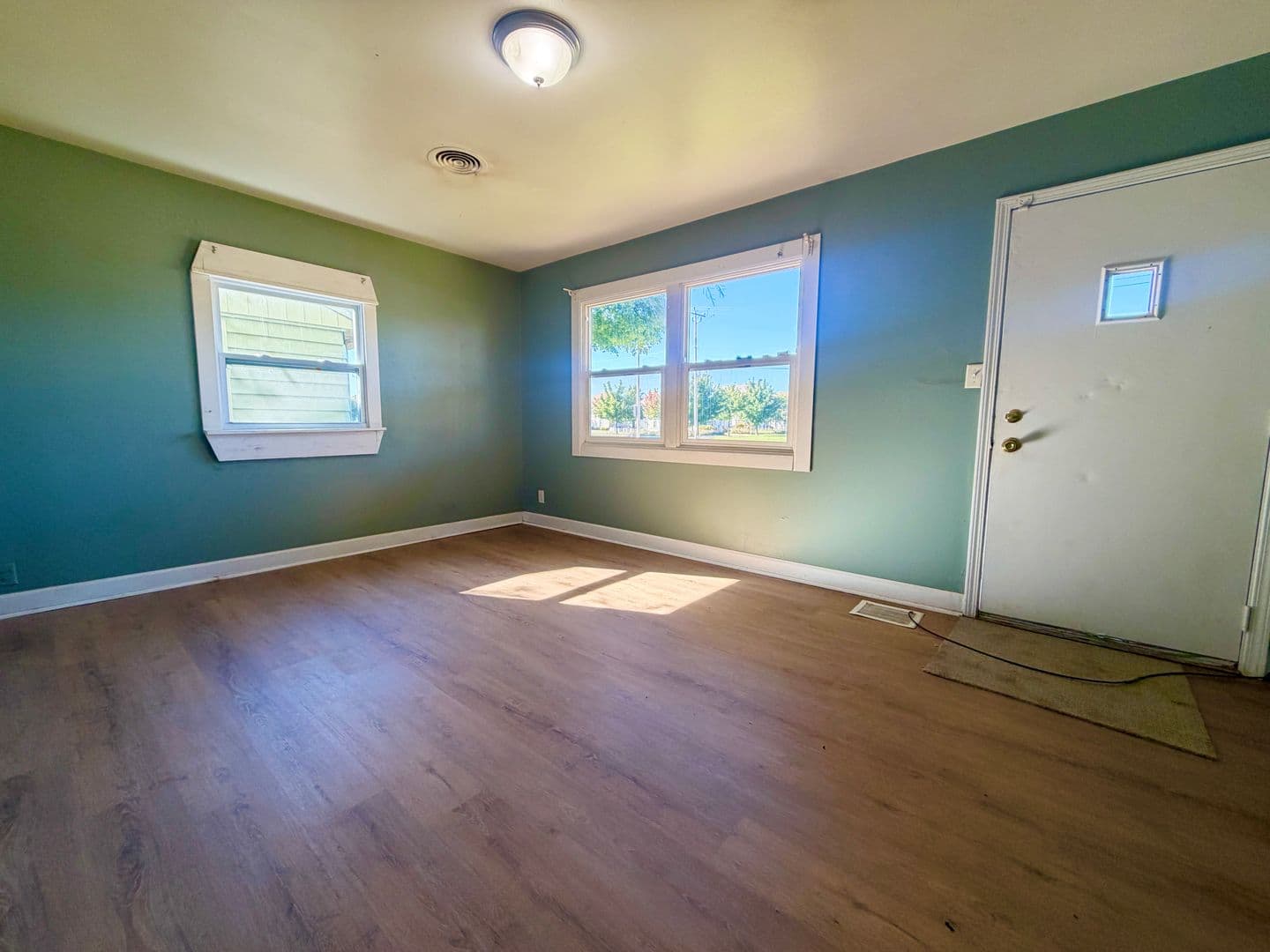 Milwaukee House: 5500 N 60th St