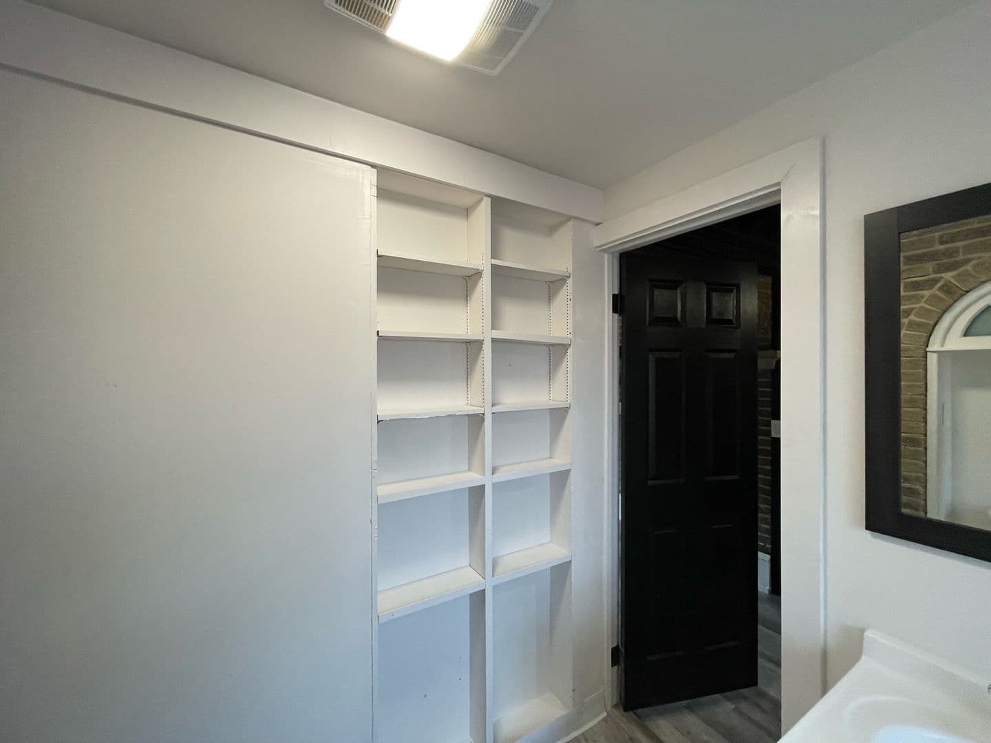 Milwaukee Apartment: 4630 W North Ave