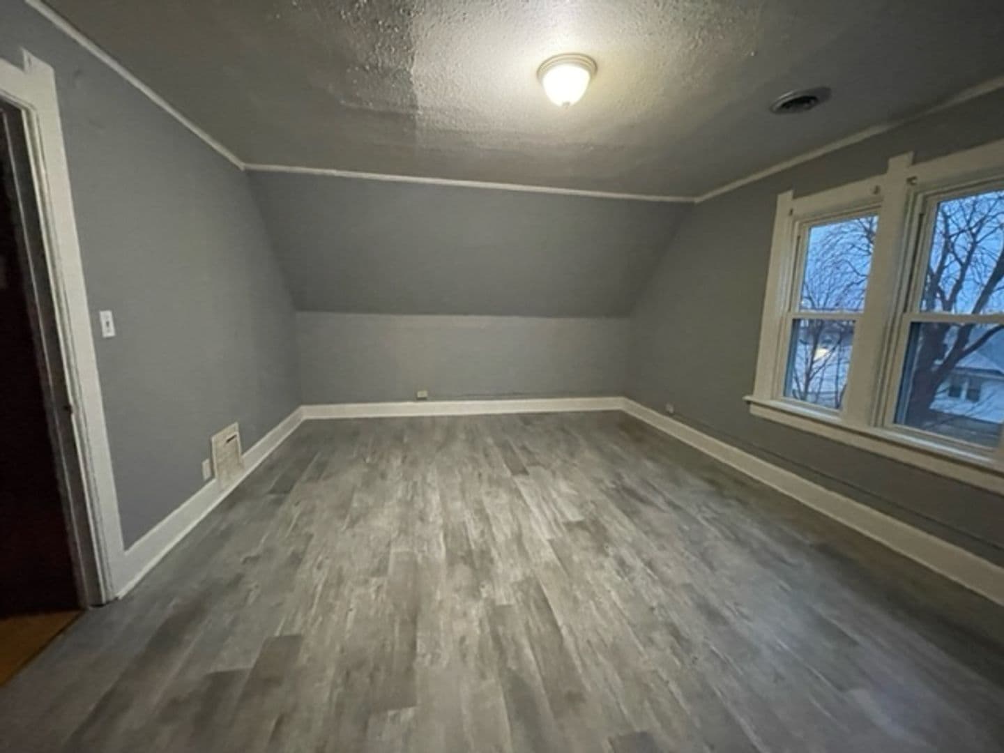 Milwaukee Apartment: 4115 N 6th St