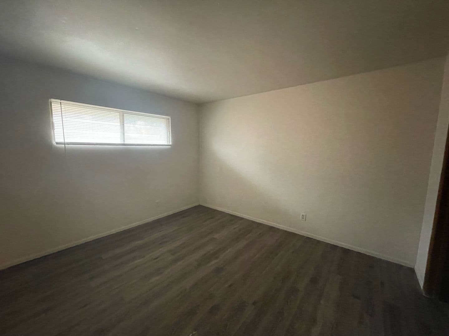 Milwaukee Apartment: 9900 W Fond Du Lac Ave