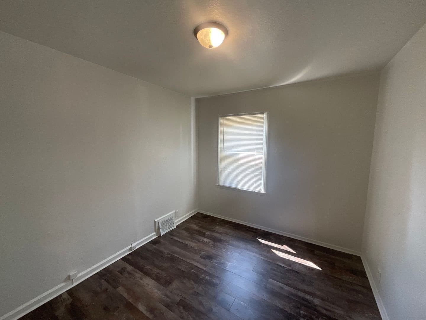 Milwaukee House: 4422 N 30th St