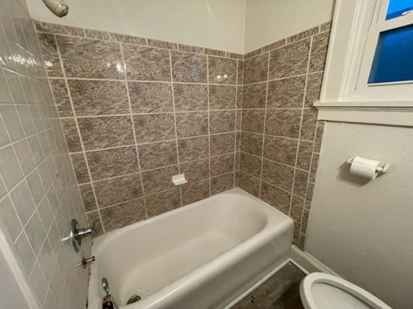Milwaukee Apartment: 4115 N 6th St