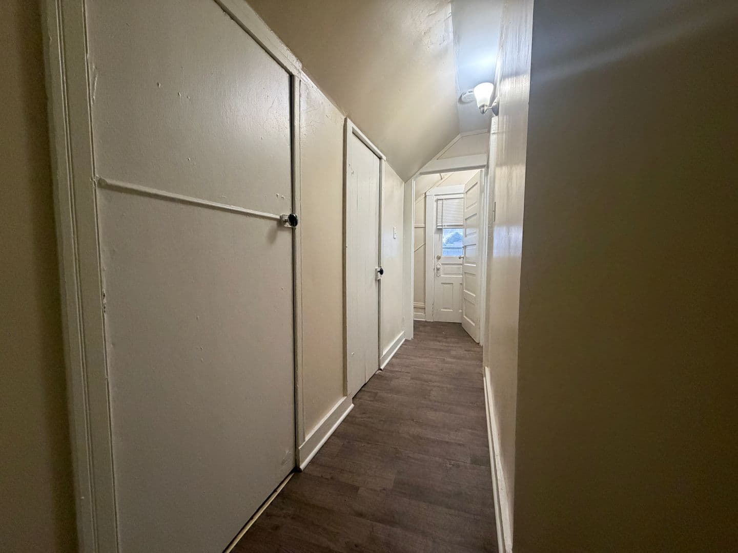 Milwaukee Apartment: 3127 N 34th St