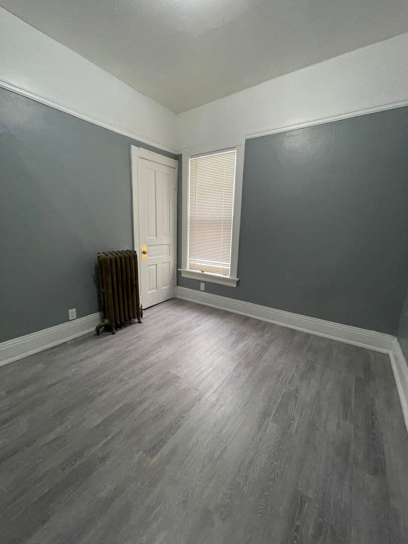Milwaukee Apartment: 2649 N 1st St