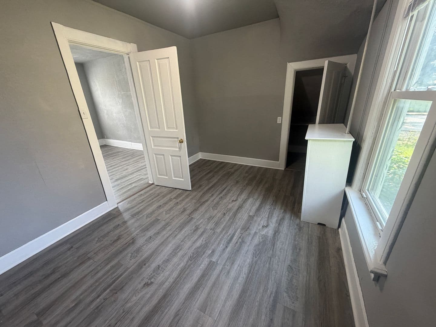 Milwaukee Apartment: 1922 N 27th St