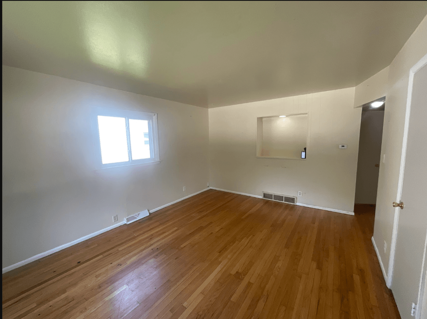 Milwaukee Apartment: 6408 N 58th St