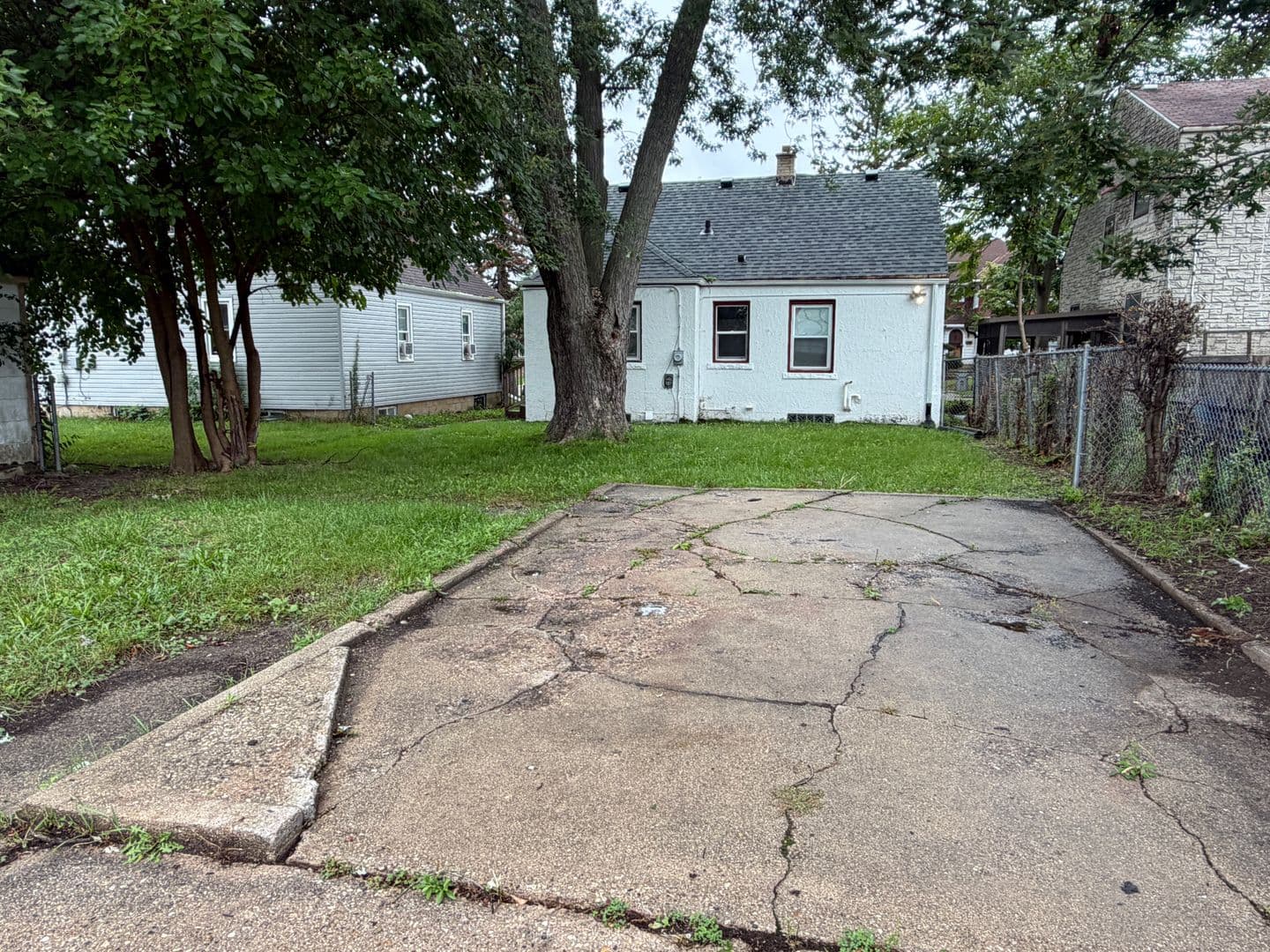 Milwaukee House: 4422 N 30th St