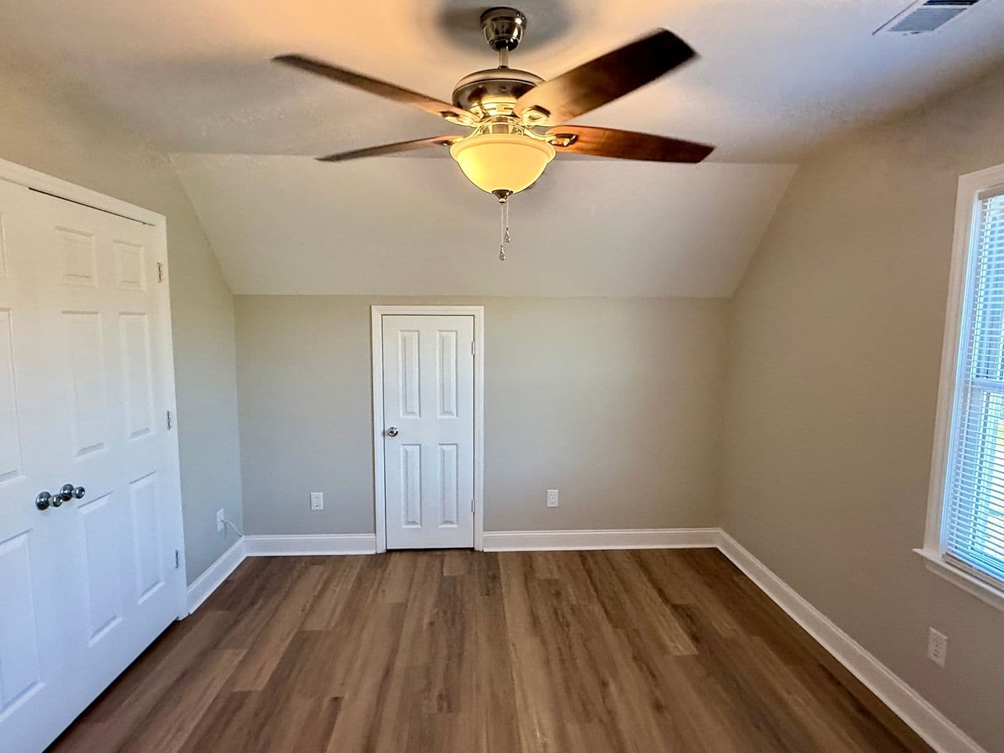 Elon House: 820 Westwood Dr