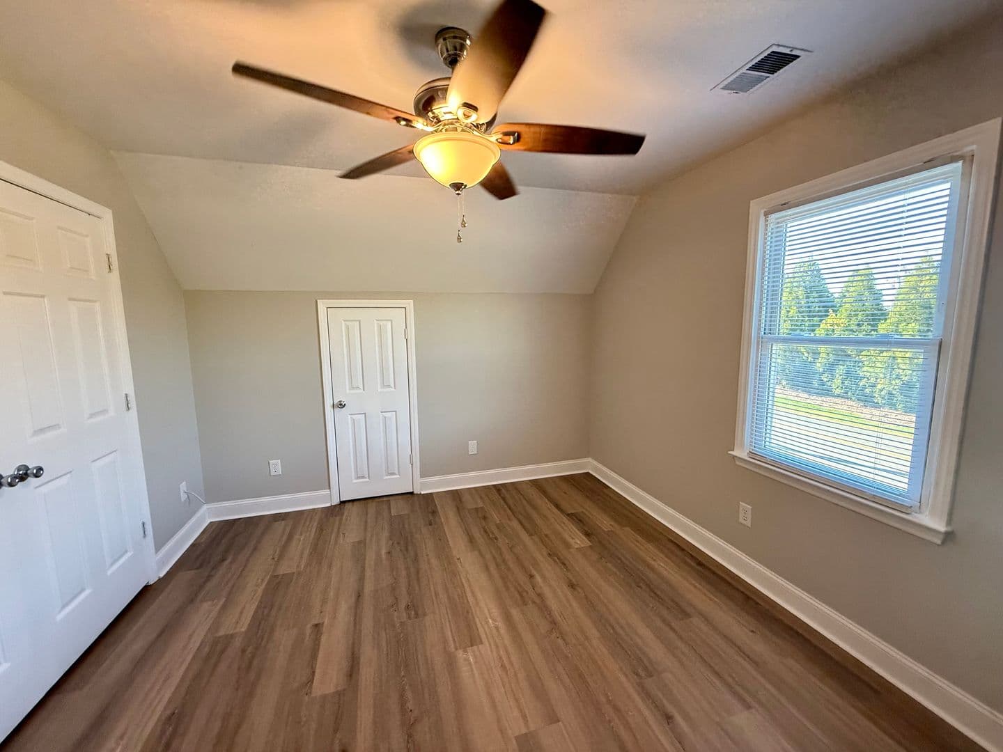 Elon House: 820 Westwood Dr