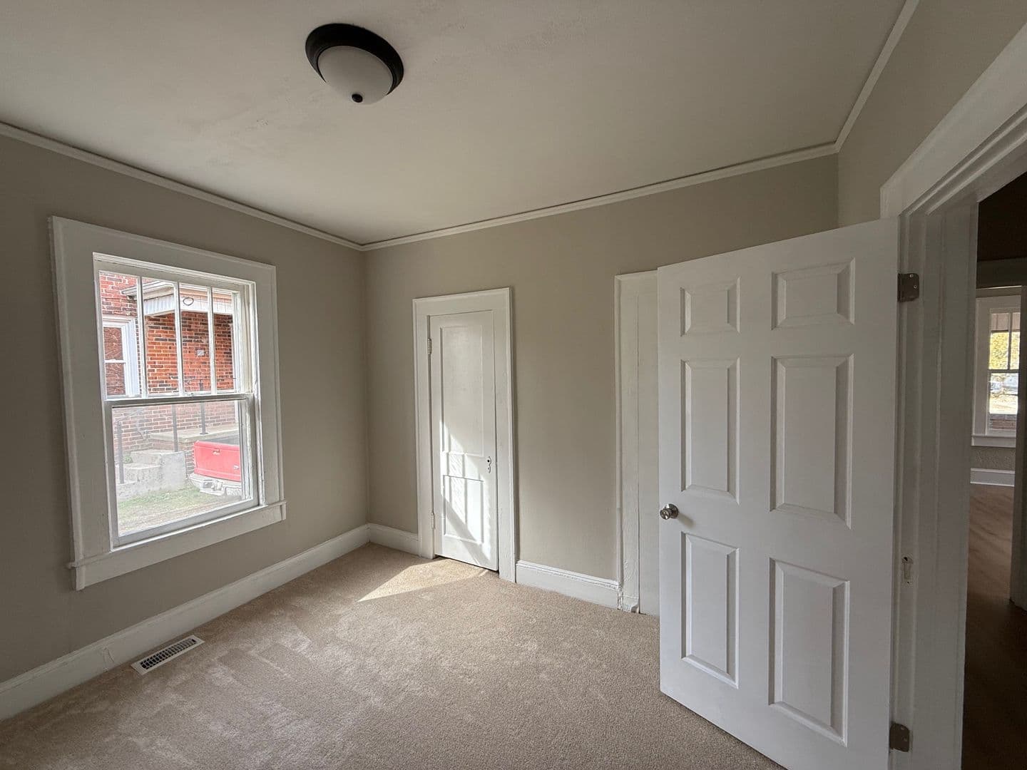 Burlington House: 113 HIGHLAND AVENUE