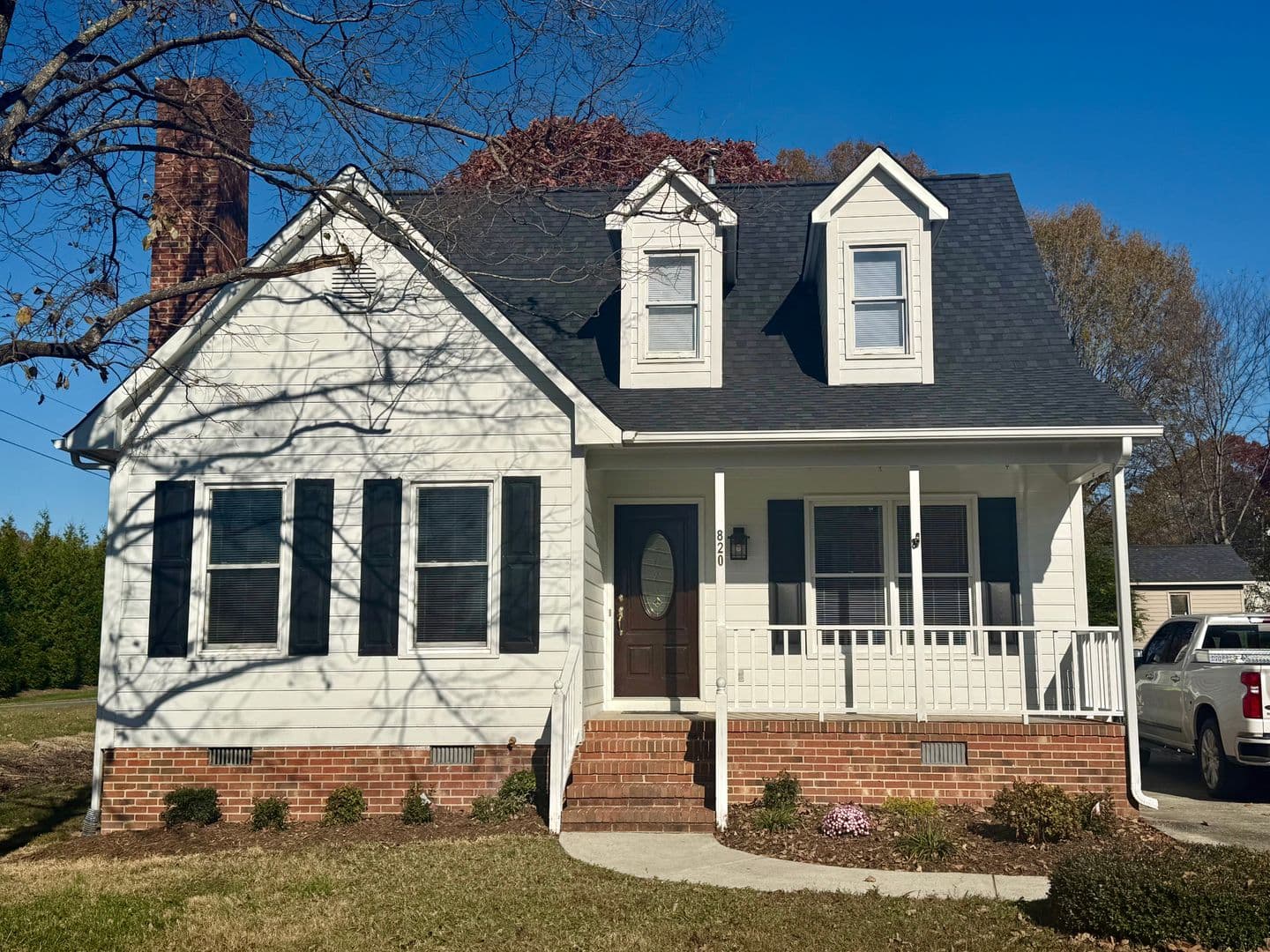 Elon House: 820 Westwood Dr
